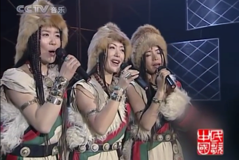 Still from CCTV of the Yangjinma Sisters in 2010