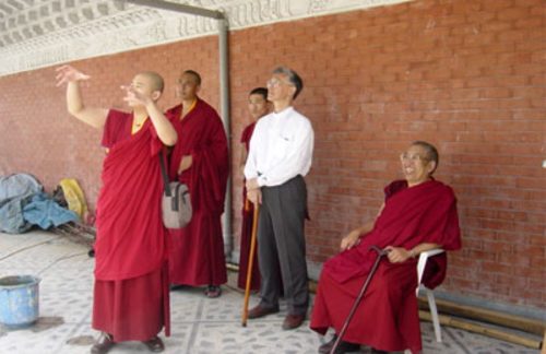 Photograph of Chen Cli-an, Chen Yu-Chuen, and Thrangu Rinpoche, 2005