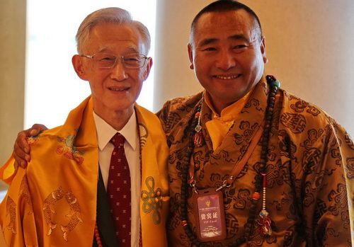 Photograph of Zhongba and Chen Li-an in 2017