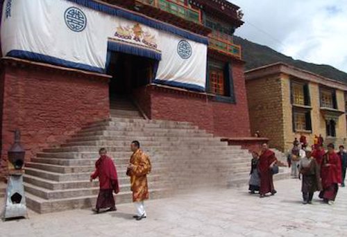 Photo of Dongbao Zhongba in Tsurphu, 2006