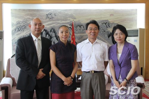 Photograph of Chen Yu-ting, Yangjin Lamu, Dong Yunhu, and Liu Xuan, 2010