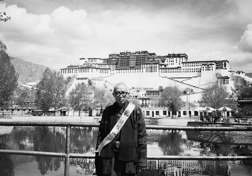 Photograph of Sheng Yen, 1993