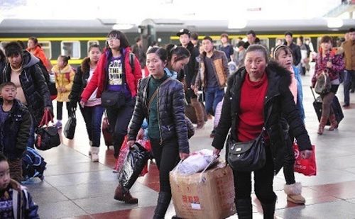 Photograph of Han Chinese arriving in Lhasa