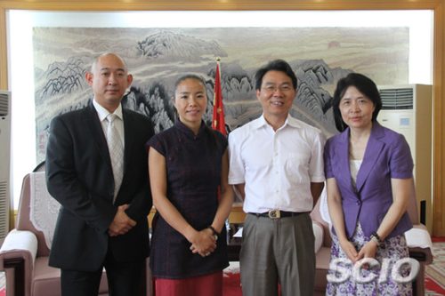 Photograph of Chen Yu-ting, Yangjin Lamu, Dong Yunhu and Liu Xuan, 2010