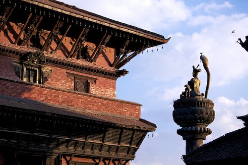 Statue of Yoganarendra 