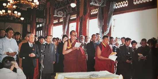 Photograph of funeral of 10th Panchen Lama, 1989