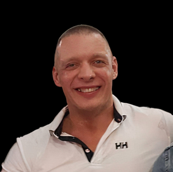 Ügyvezető férfi mosolygós profilkép