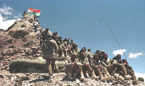 Photograph of Indian soldiers in Kargill, 1999
