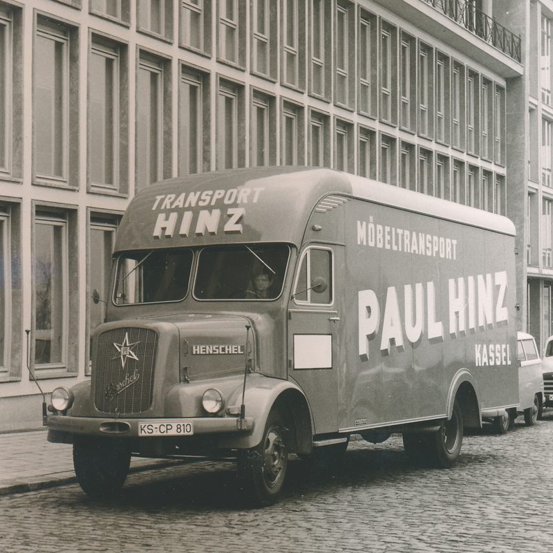 Erster Möbeltransporter von 1923 der Firma Paul Hinz Transport GmbH in Kassel.