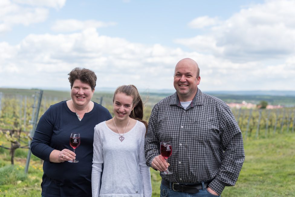 Weingut & Brennerei Mangold Dettelbach Neuses am Berg